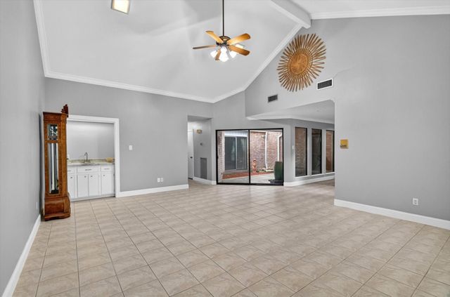 1039 Honey Hill Drive, Houston, TX 77077