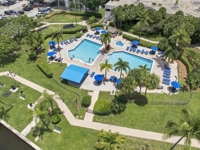 18181 NE 31ST Court PH10, Aventura, FL 33160
