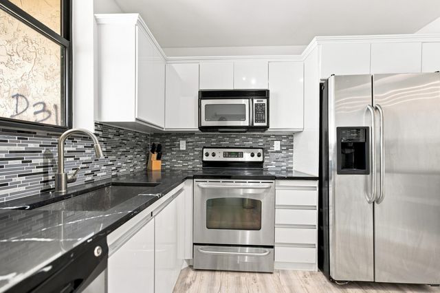 18181 NE 31ST Court PH10, Aventura, FL 33160