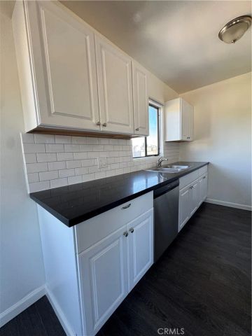 1422 Talmadge 8, Los Angeles, CA 90027