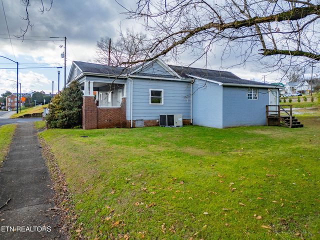 400 N Main St, Clinton, TN 37716