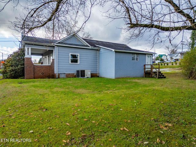 400 N Main St, Clinton, TN 37716