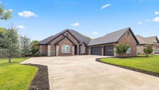 1041 Little Osage Avenue, Bentonville, AR 72713