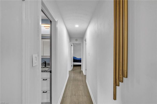 524 Summit Ridge DR, Chesapeake, VA 23322