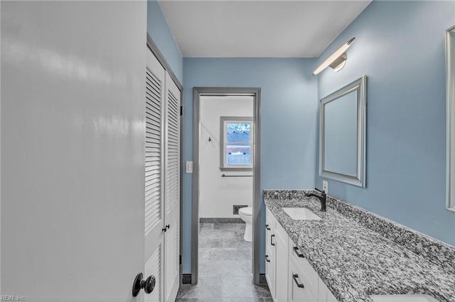 524 Summit Ridge DR, Chesapeake, VA 23322