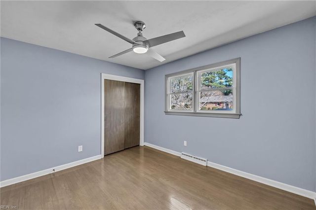 524 Summit Ridge DR, Chesapeake, VA 23322