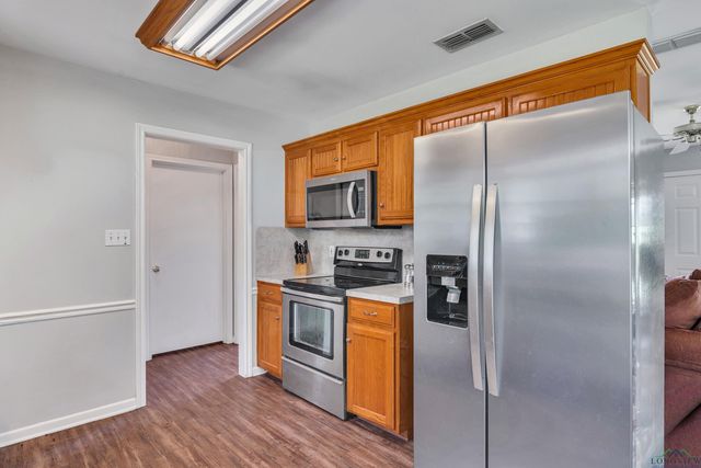 127 Pecan Dr, Bullard, TX 75757