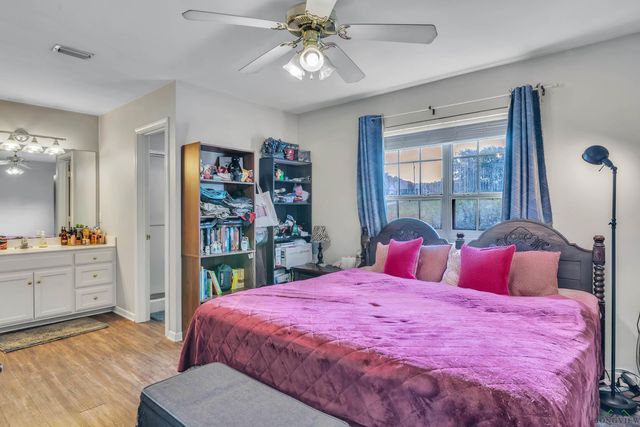 127 Pecan Dr, Bullard, TX 75757