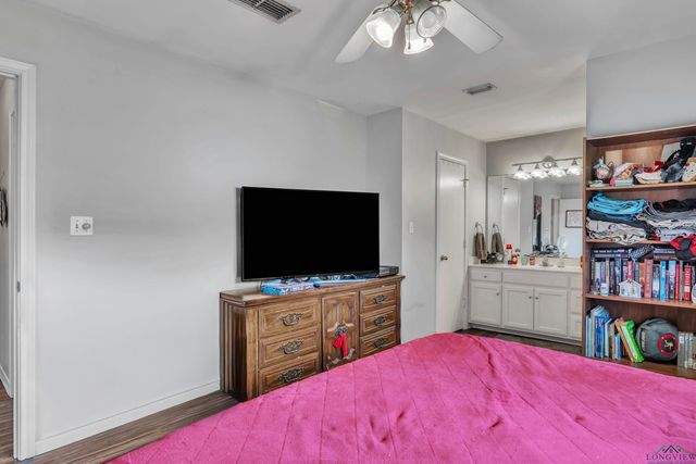 127 Pecan Dr, Bullard, TX 75757