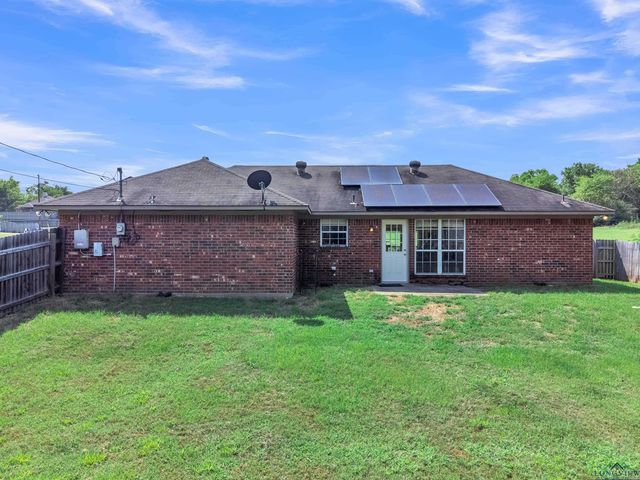 127 Pecan Dr, Bullard, TX 75757