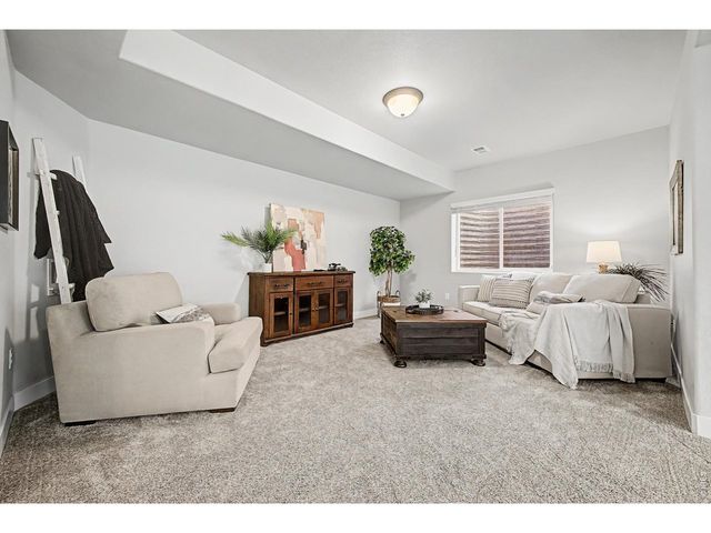 2069 Day Spring Dr, Windsor, CO 80550