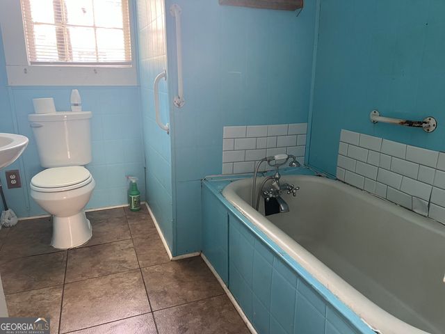 135 S Main Street, Pembroke, GA 31321