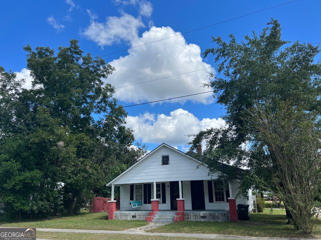 135 S Main Street, Pembroke, GA 31321