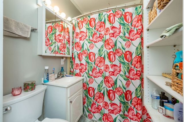 3101 Indianapolis Avenue, Des Moines, IA 50317