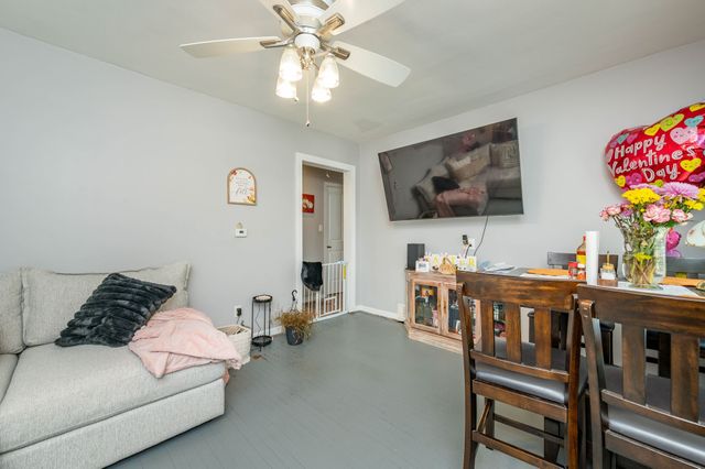 3101 Indianapolis Avenue, Des Moines, IA 50317