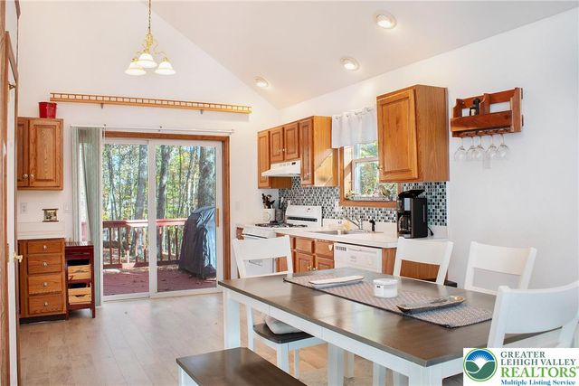 2211 Apley Court, Lehman Twp, PA 18324