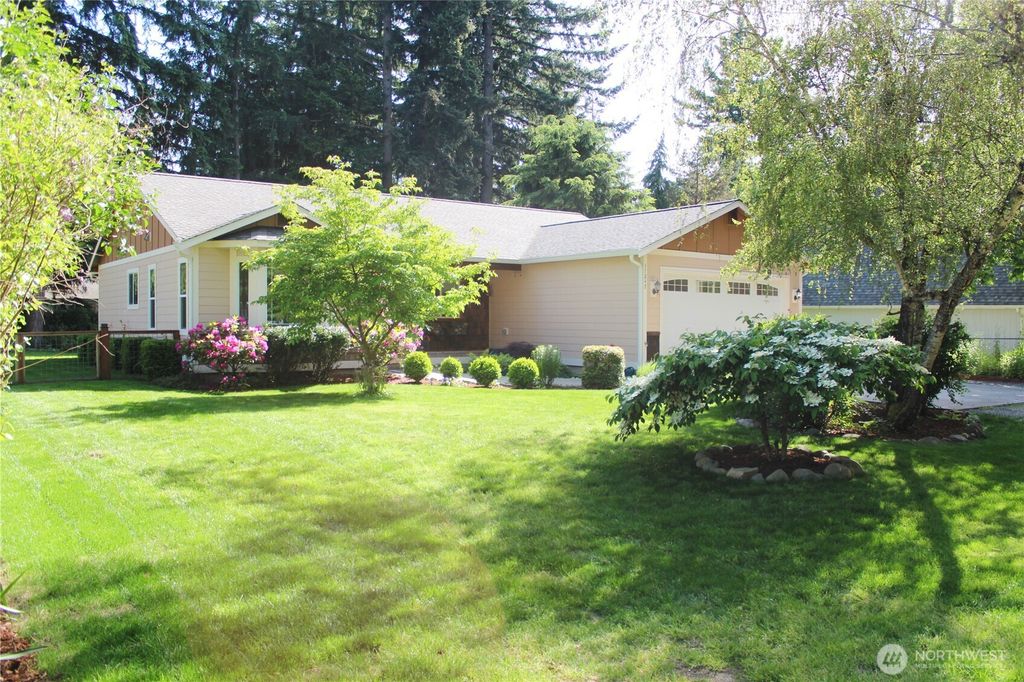 17247 154th Avenue SE, Yelm, WA 98597