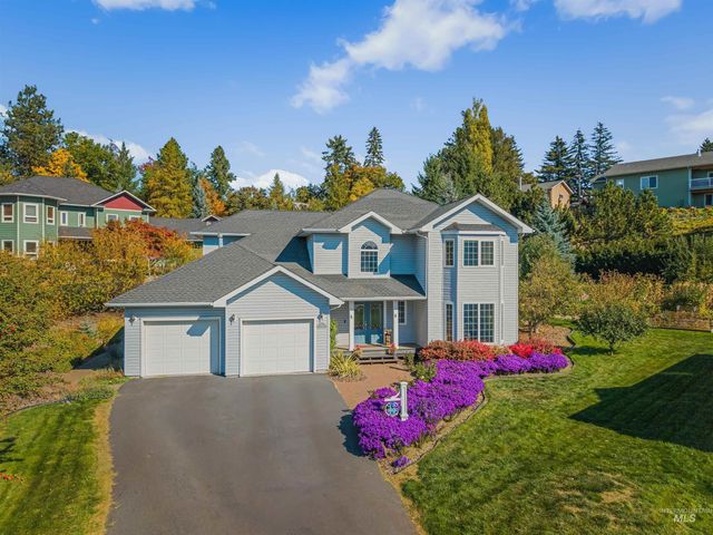 992 Peachtree Dr, Moscow, ID 83843 property photo
