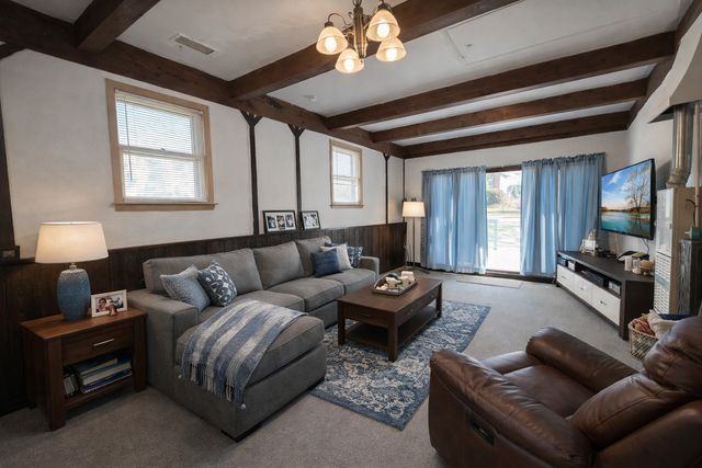 10620 S 86th Avenue, Palos Hills, IL 60465