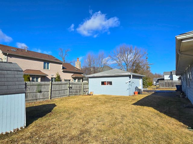 10620 S 86th Avenue, Palos Hills, IL 60465