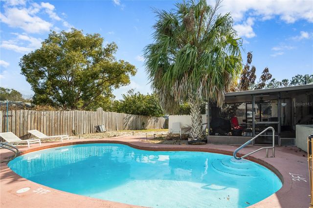 2077 FLORADELL PLACE, Orlando, FL 32808