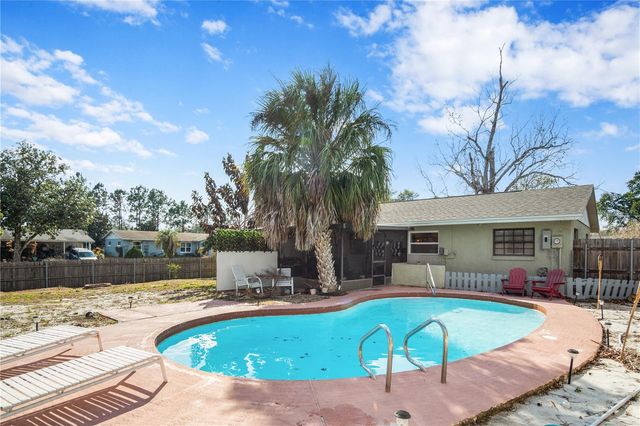 2077 FLORADELL PLACE, Orlando, FL 32808