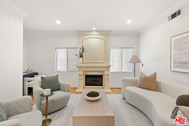 10364 Almayo Avenue 303, Los Angeles, CA 90064