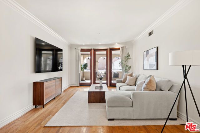 10364 Almayo Avenue 303, Los Angeles, CA 90064