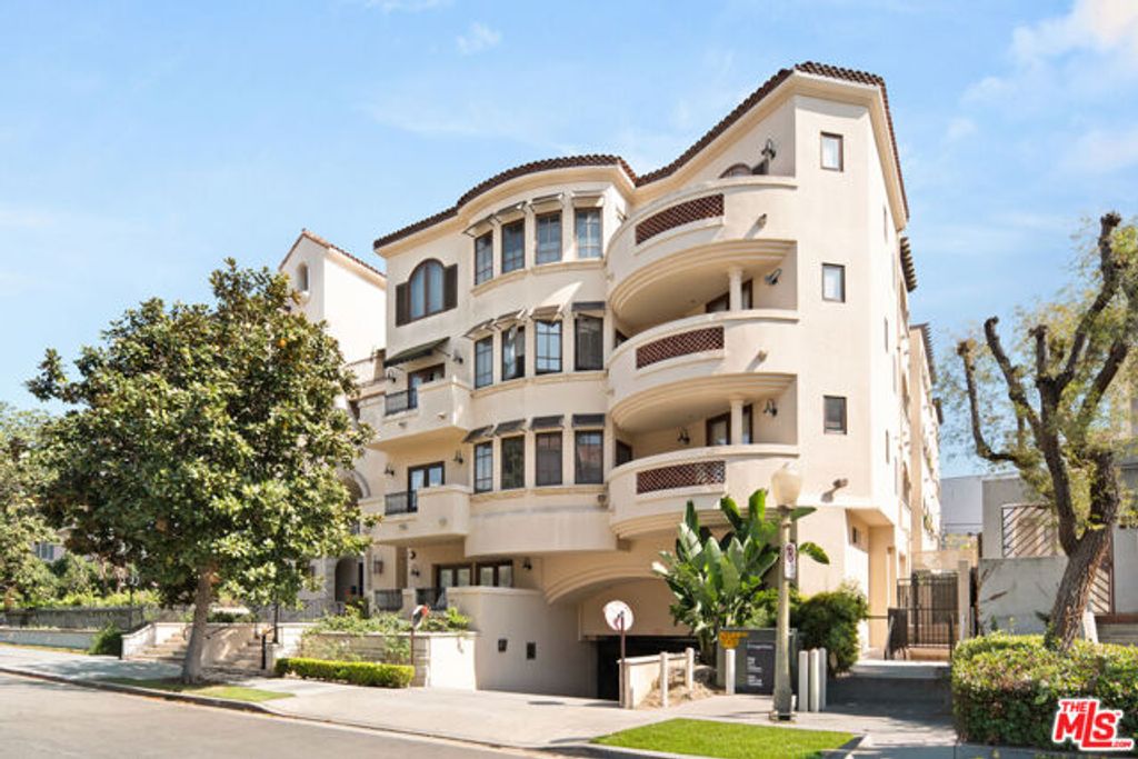 10364 Almayo Avenue 303, Los Angeles, CA 90064