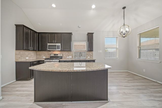 12607 Colonial Glen Court, Pearland, TX 77584