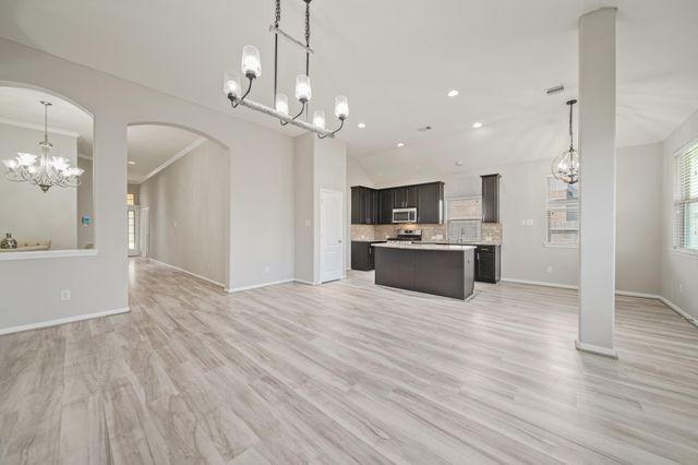 12607 Colonial Glen Court, Pearland, TX 77584