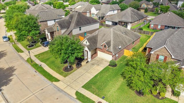 12607 Colonial Glen Court, Pearland, TX 77584