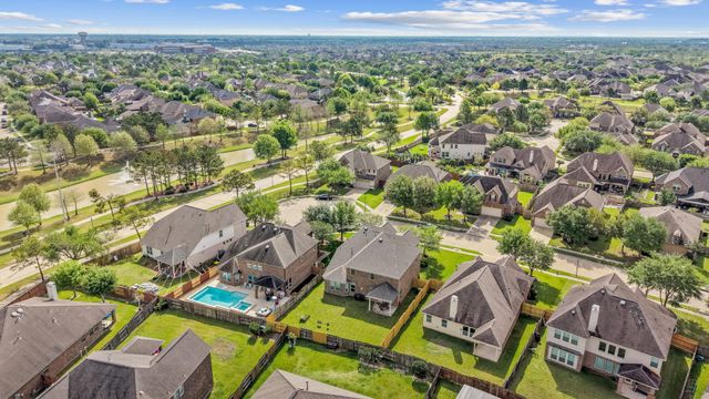 12607 Colonial Glen Court, Pearland, TX 77584