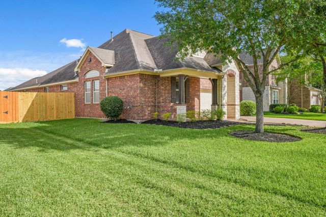 12607 Colonial Glen Court, Pearland, TX 77584