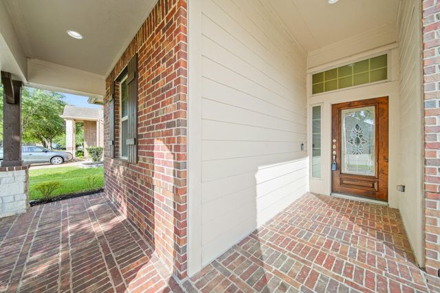 12607 Colonial Glen Court, Pearland, TX 77584