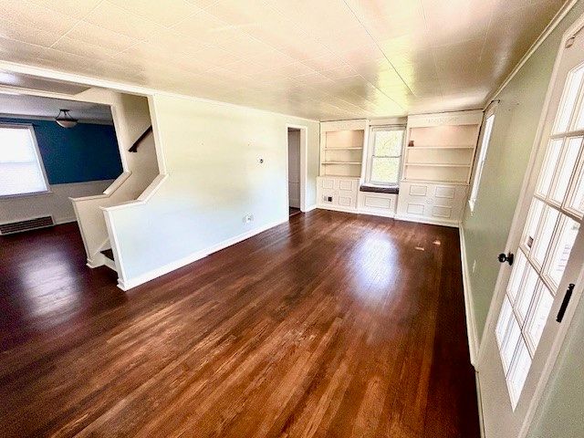 249 Maryland Dr, Shaler, PA 15116