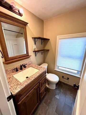 249 Maryland Dr, Shaler, PA 15116