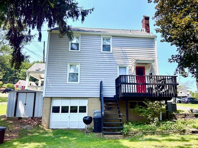 249 Maryland Dr, Shaler, PA 15116