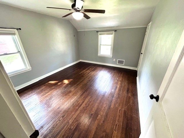 249 Maryland Dr, Shaler, PA 15116