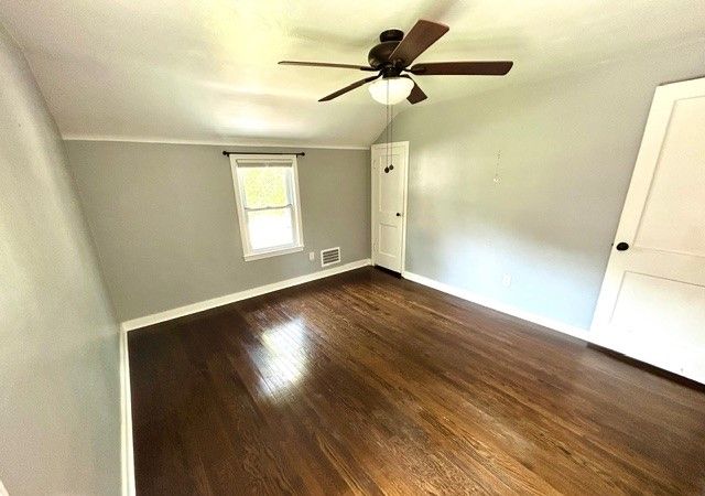 249 Maryland Dr, Shaler, PA 15116