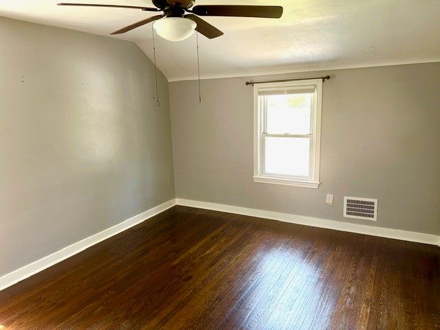 249 Maryland Dr, Shaler, PA 15116