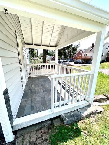 249 Maryland Dr, Shaler, PA 15116