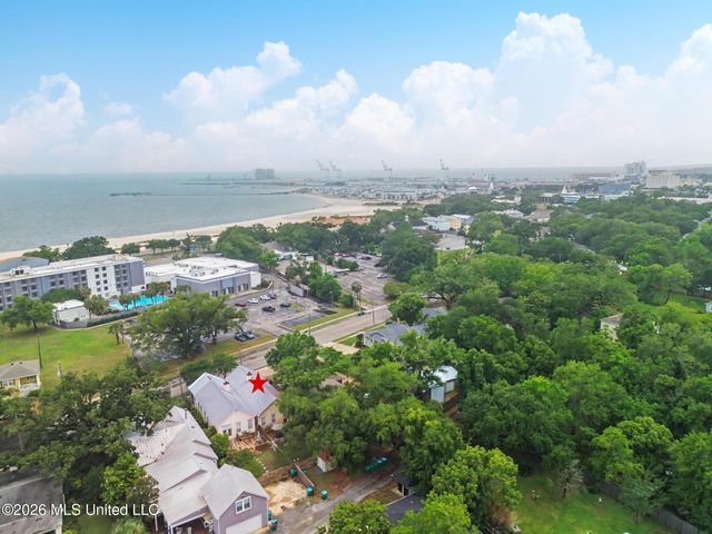 1620 2nd Street, Gulfport, MS 39501