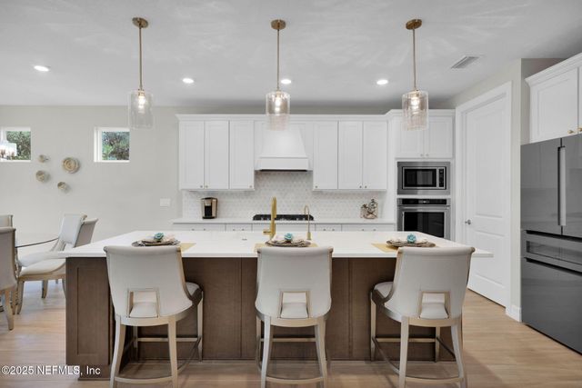 576 TIMBER LIGHT Trail, Ponte Vedra, FL 32081