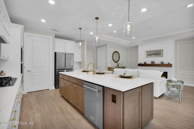 576 TIMBER LIGHT Trail, Ponte Vedra, FL 32081