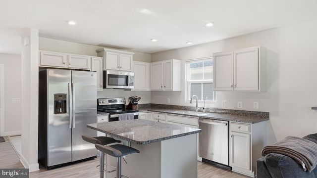 7258 PARCHMENT CIR, Ruther Glen, VA 22546