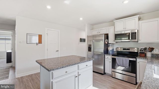 7258 PARCHMENT CIR, Ruther Glen, VA 22546