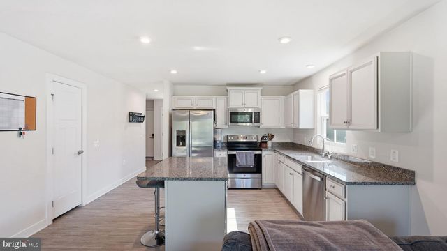 7258 PARCHMENT CIR, Ruther Glen, VA 22546
