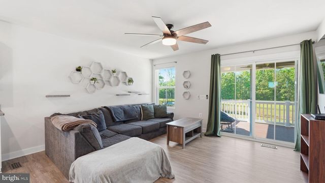 7258 PARCHMENT CIR, Ruther Glen, VA 22546