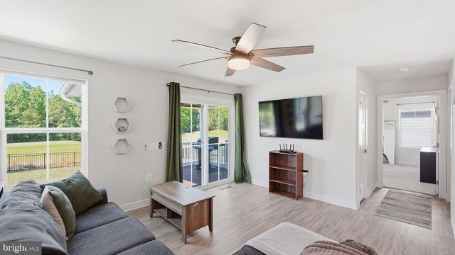 7258 PARCHMENT CIR, Ruther Glen, VA 22546